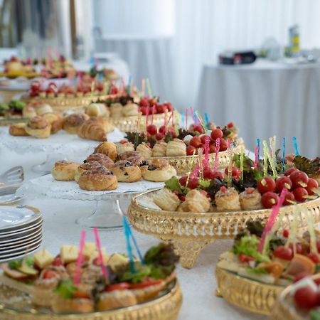 Hotel Uzbekistan Tasjkent Buitenkant foto