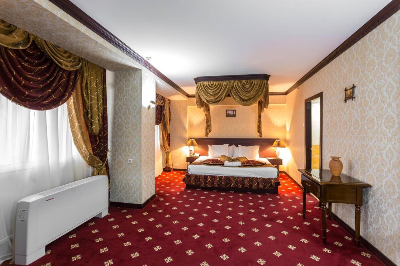 Hotel Uzbekistan Tasjkent Buitenkant foto