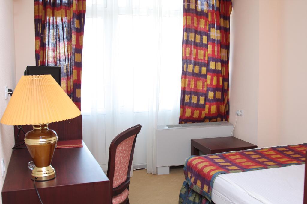 Hotel Uzbekistan Tasjkent Kamer foto