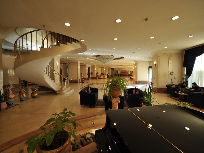 Hotel Uzbekistan Tasjkent Buitenkant foto