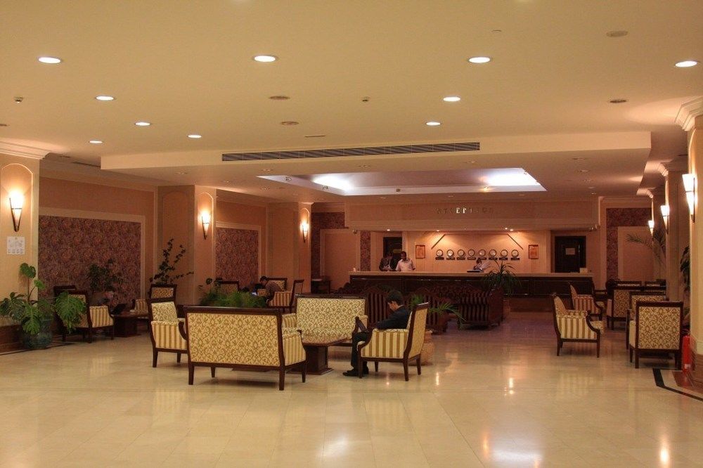 Hotel Uzbekistan Tasjkent Buitenkant foto